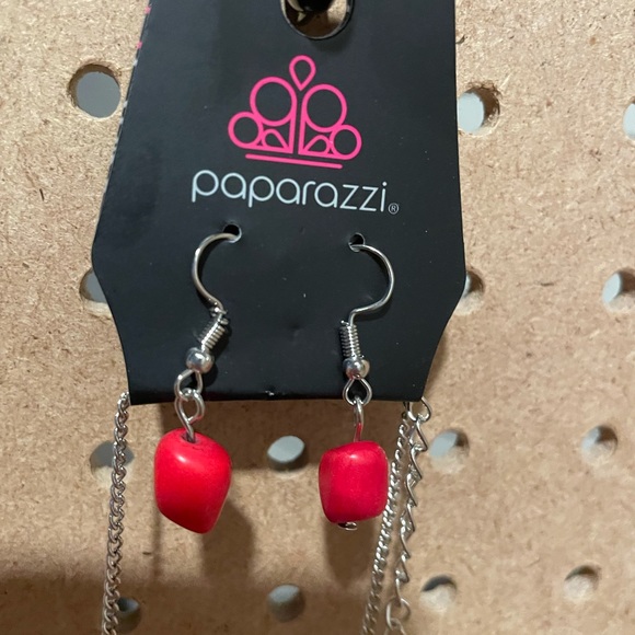 Long silver necklace with a silver triangle, red crackle, and fringe. - Picture 3 of 5